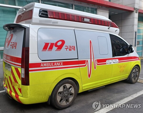 17일 오후, 충남 당진시 송산면 소재의 한 염화칼슘 제조 공장에서 일하던 50대 근로자 A씨가 컨베이어벨트에 어깨가 끼이는 사고를 당했다. 연합뉴스