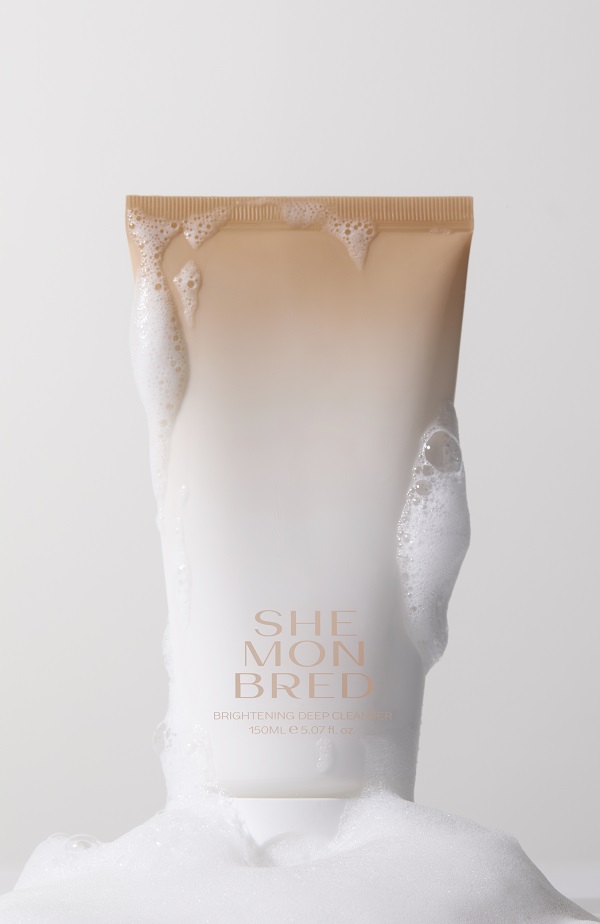 ▲사진: 쉬몬브레드 ‘브라이트닝 딥 클렌저’