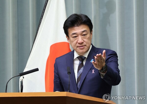 일본과 중국 간의 외교적 갈등이 다시금 뜨거운 주제로 떠올랐다. 연합뉴스