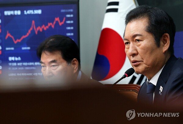 더불어민주당이 내년 6월 지방선거에서 서울시장 선거를 위한 본격적인 준비에 돌입했다. 연합뉴스