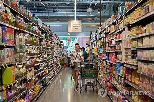 미국의 소비 동향을 보여주는 9월 소매판매 지표가 4개월 만에 최저 수준을 기록했다. 연합뉴스