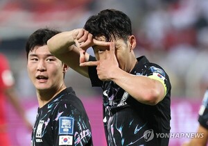 '홍명보호, 오만전 3-1 승'...<b>손흥민</b>, <b>결승골</b>+2<b>도움</b> 해결사 노릇