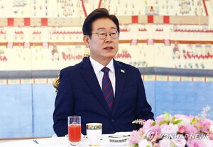 <b>이재명</b> 대통령 지지율 상승…<b>국정 운영</b> 긍정 평가 이어져