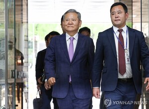 <b>이상민</b> 전 장관 <b>구속심사</b>…내란 공모 혐의로 운명의 날