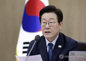 이재명 "<b>의료</b>대란 공식 종료"… 국민 사과와 <b>의료개혁</b> 재정립 촉구